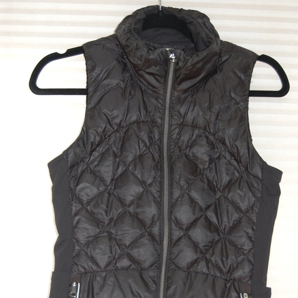Rare Lululemon Down For a Run quilted puffer vest size 4 black